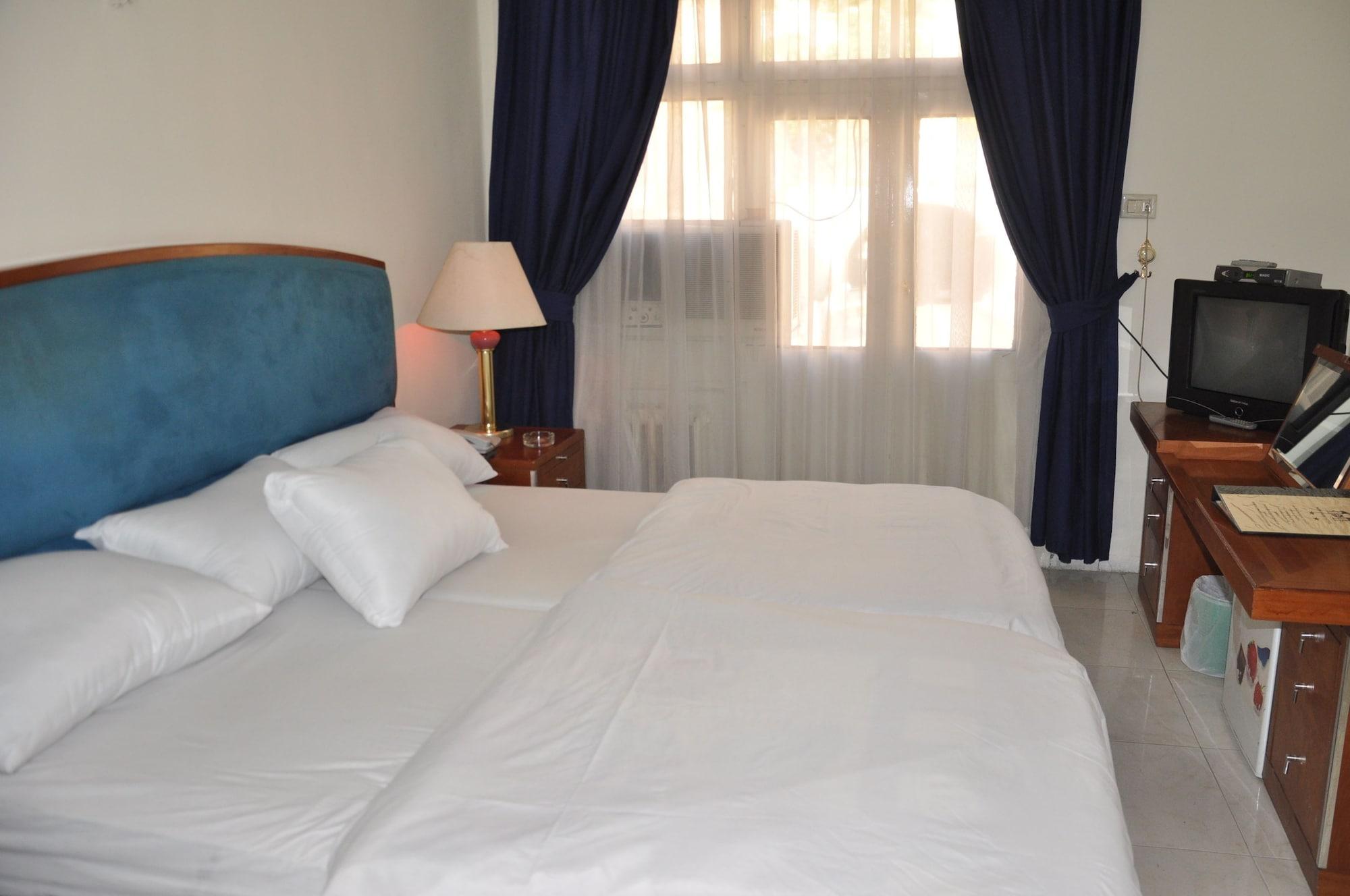 New Park Hotel Amman Dış mekan fotoğraf